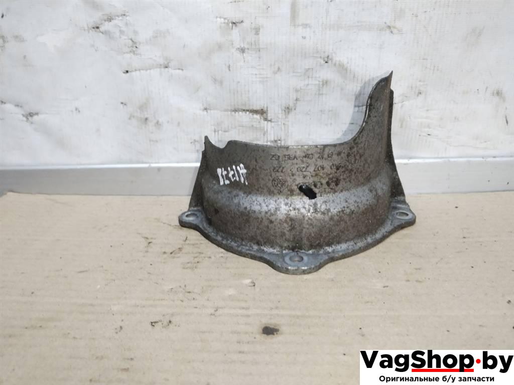 кронштейн полуоси Audi A8 D4/4H 2011, 3.0 л., TDi, CDT, дизель, АКПП, синий, седан, полный привод, 8K0407720, 8K0407722 - фото №1