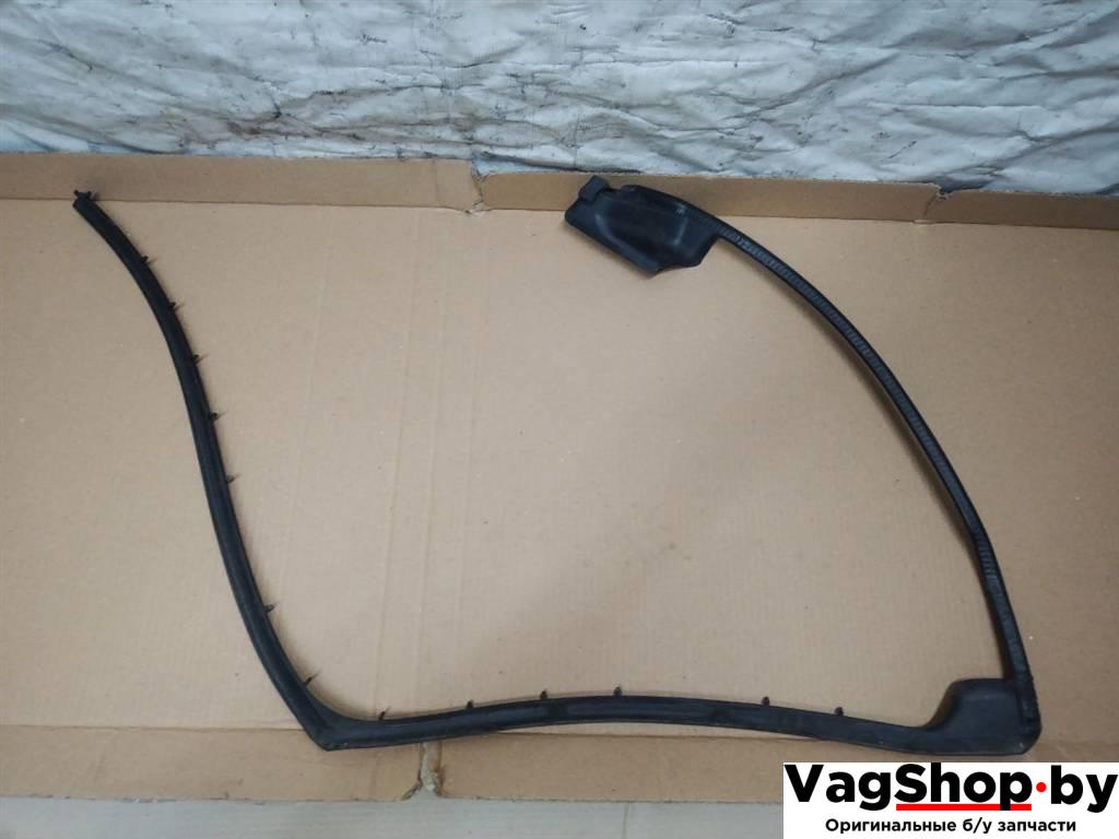 уплотнитель двери Audi A8 D4/4H 2011, 3.0 л., TDi, CDT, дизель, АКПП, синий, седан, полный привод, 4H0839717B - фото №1