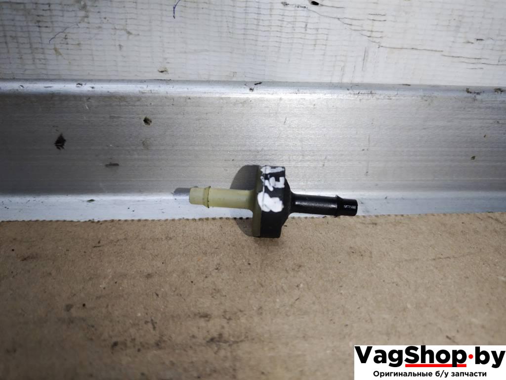 клапан вакуумного управления Audi A8 D4/4H 2011, 3.0 л., TDi, CDT, дизель, АКПП, синий, седан, полный привод, 046905291B - фото №1