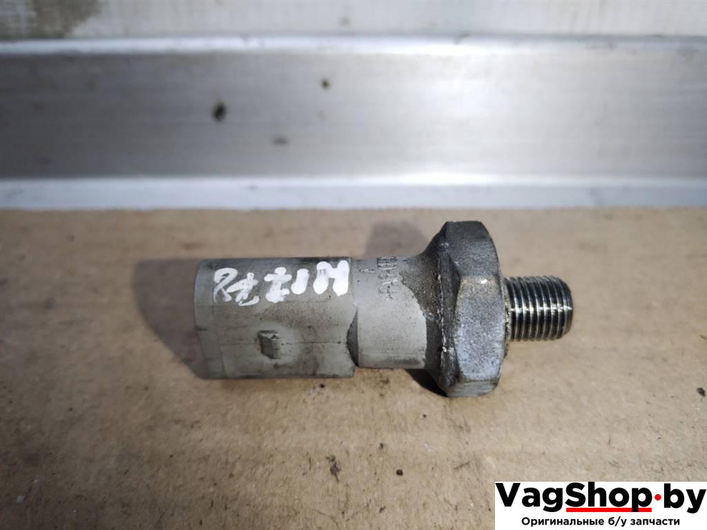 датчик давления масла Audi A8 D4/4H 2011, 3.0 л., TDi, CDT, дизель, АКПП, синий, седан, полный привод, 059919081H - фото №1