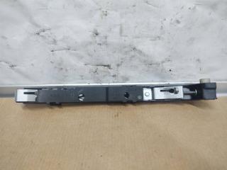 Крепление бампера заднего Audi A8 D3/4E [2-й рестайлинг] 2008, 4.2 л., FSI, BVJ, бензин, АКПП, серый, седан, полный привод, 4E0809915B, 4E0809681B