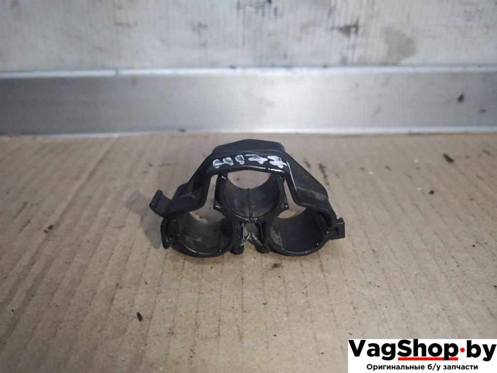 клипса Audi A8 D4/4H 2011, 3.0 л., TDi, CDT, дизель, АКПП, синий, седан, полный привод, 4G0201449 - фото №1