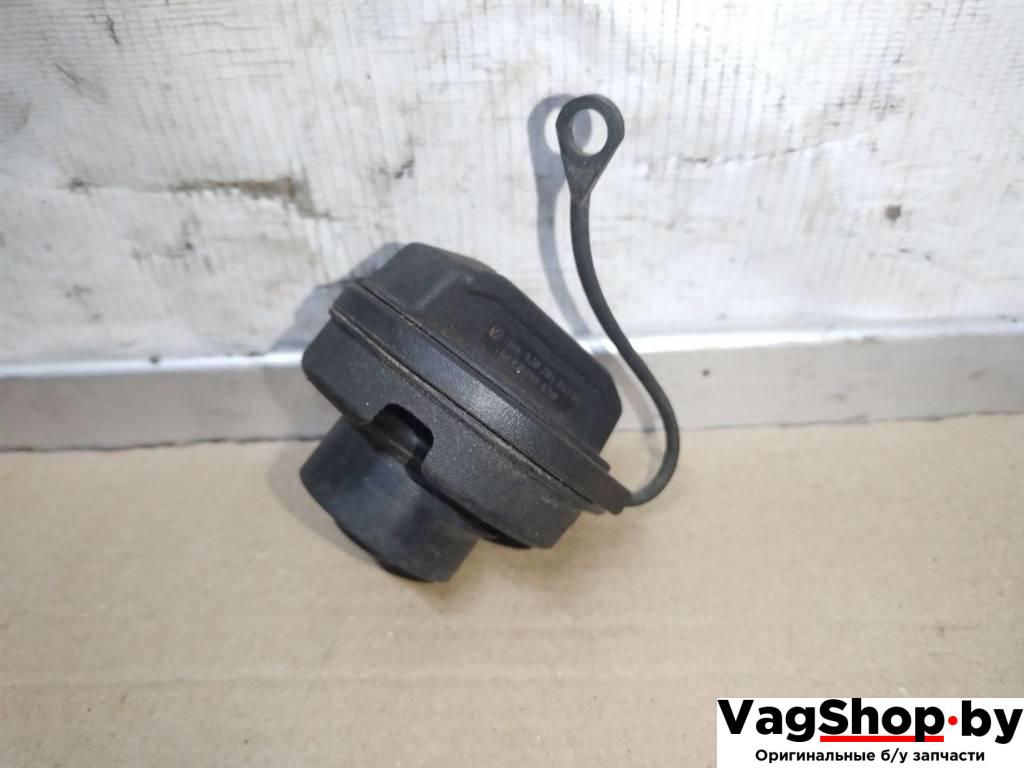 пробка топливного бака Volkswagen Transporter T5 2005, 2.5 л., TDi, AXD, дизель, МКПП, белый, передний привод, 1J0201553Q - фото №1