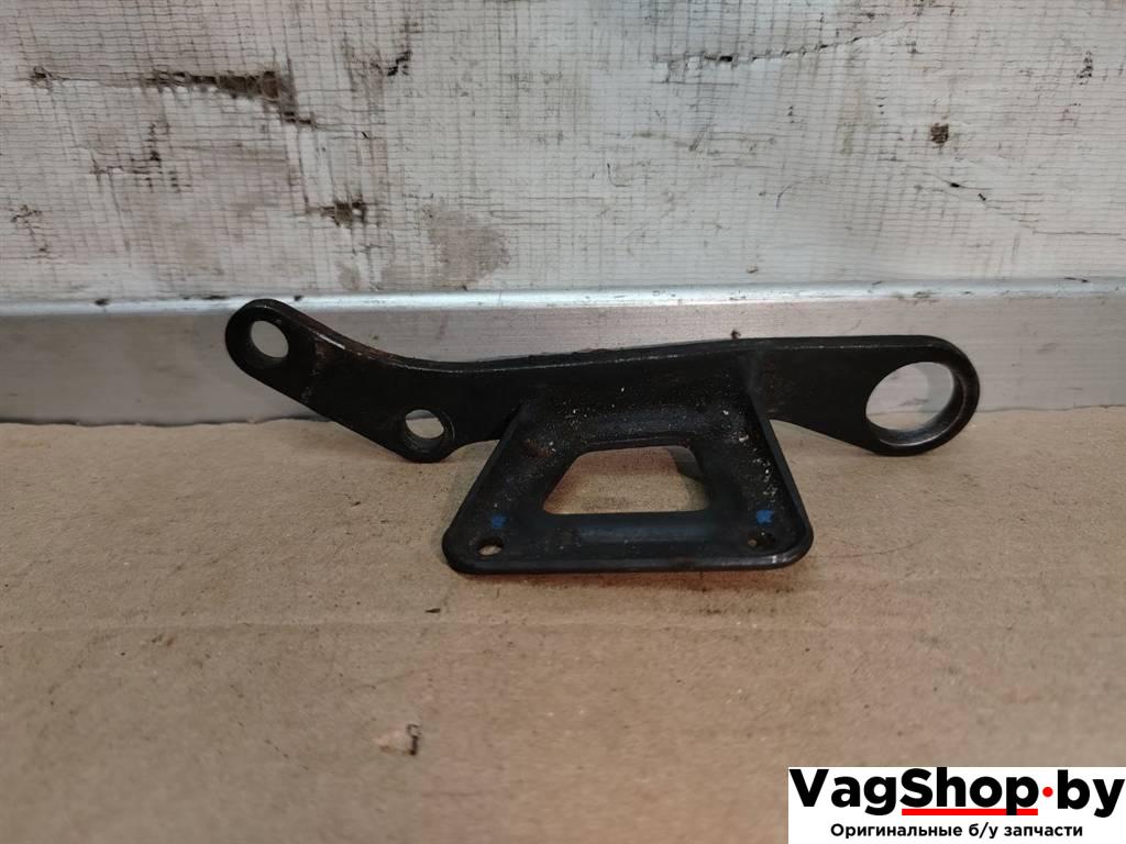 кронштейн (крепление) Audi Q5 8R 2011, 3.0 л., TDi, CCW, дизель, АКПП, серый, внедорожник 5 дв., полный привод, 059103392AE - фото №1