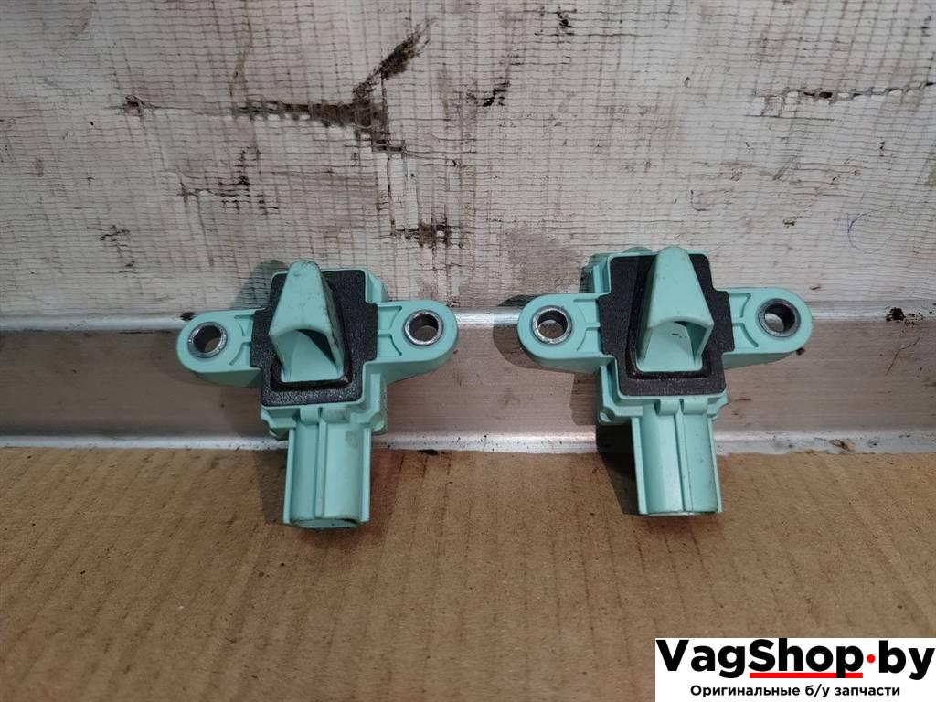 датчик удара Audi Q5 8R 2011, 3.0 л., TDi, CCW, дизель, АКПП, серый, внедорожник 5 дв., полный привод, 8K0955557C - фото №1