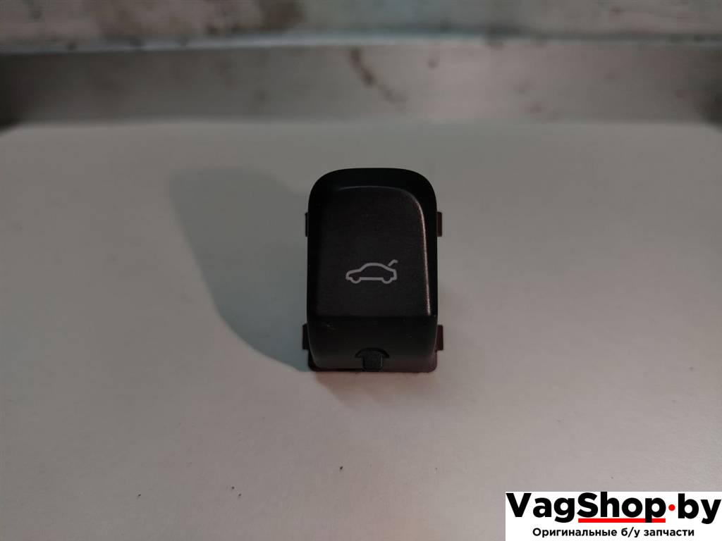 кнопка открытия багажника Audi Q5 8R 2011, 3.0 л., TDi, CCW, дизель, АКПП, серый, внедорожник 5 дв., полный привод, 8K0959831A - фото №1