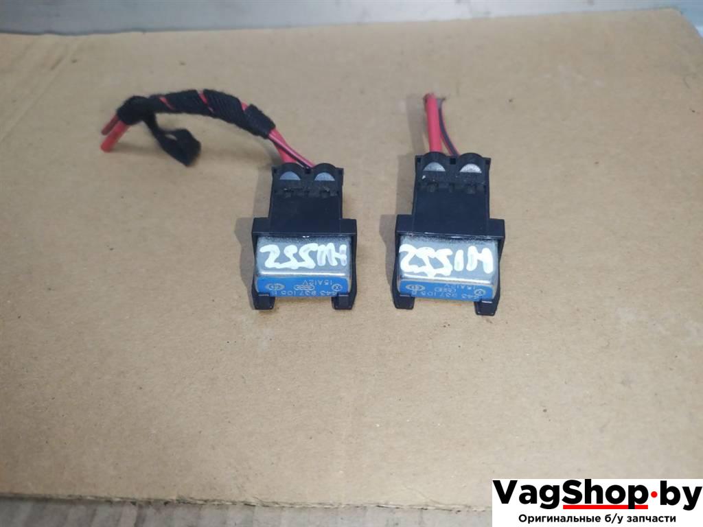 реле (прочие) Audi Q5 8R 2011, 3.0 л., TDi, CCW, дизель, АКПП, серый, внедорожник 5 дв., полный привод, 4A0937530 - фото №1