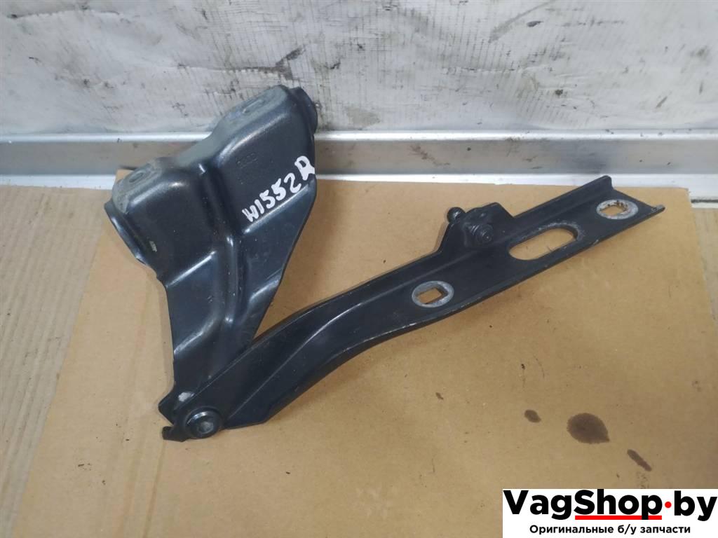 петля капота правая Audi Q5 8R 2011, 3.0 л., TDi, CCW, дизель, АКПП, серый, внедорожник 5 дв., полный привод, 8R0823302A - фото №1