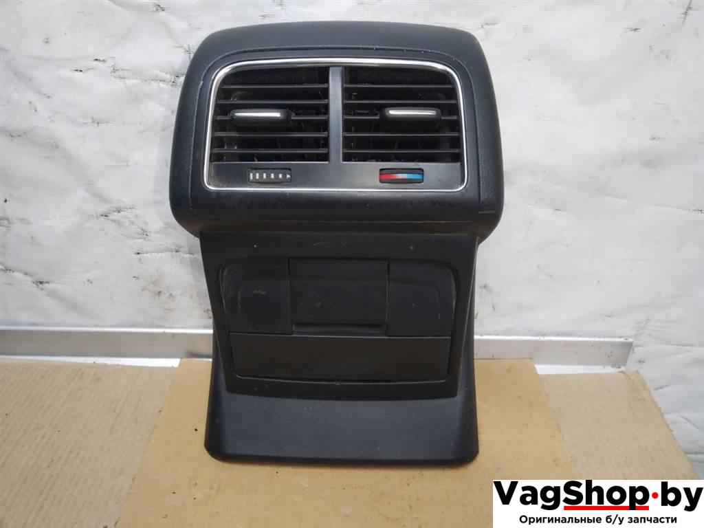 дефлектор обдува салона Audi Q5 8R 2011, 3.0 л., TDi, CCW, дизель, АКПП, серый, внедорожник 5 дв., полный привод, 8R0864376B, 8K0819203 - фото №1