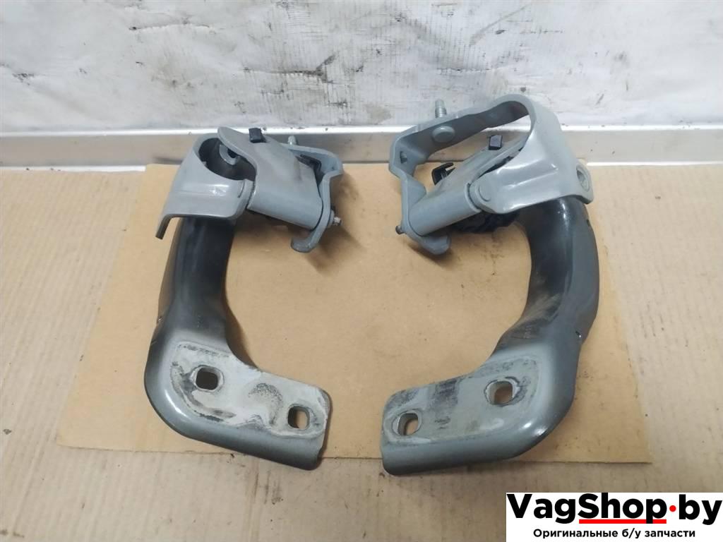 петля крышки багажника Audi Q5 8R 2011, 3.0 л., TDi, CCW, дизель, АКПП, серый, внедорожник 5 дв., полный привод, 8R0827299A, 8R0827300A - фото №1