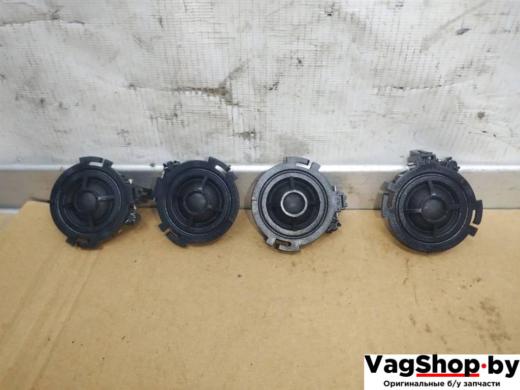 динамик высокочастотный (пищалка) Audi Q7 4L 2007, 3.0 л., TDi, BUG, дизель, АКПП, черный, внедорожник 5 дв., полный привод, 4F0035399A - фото №1