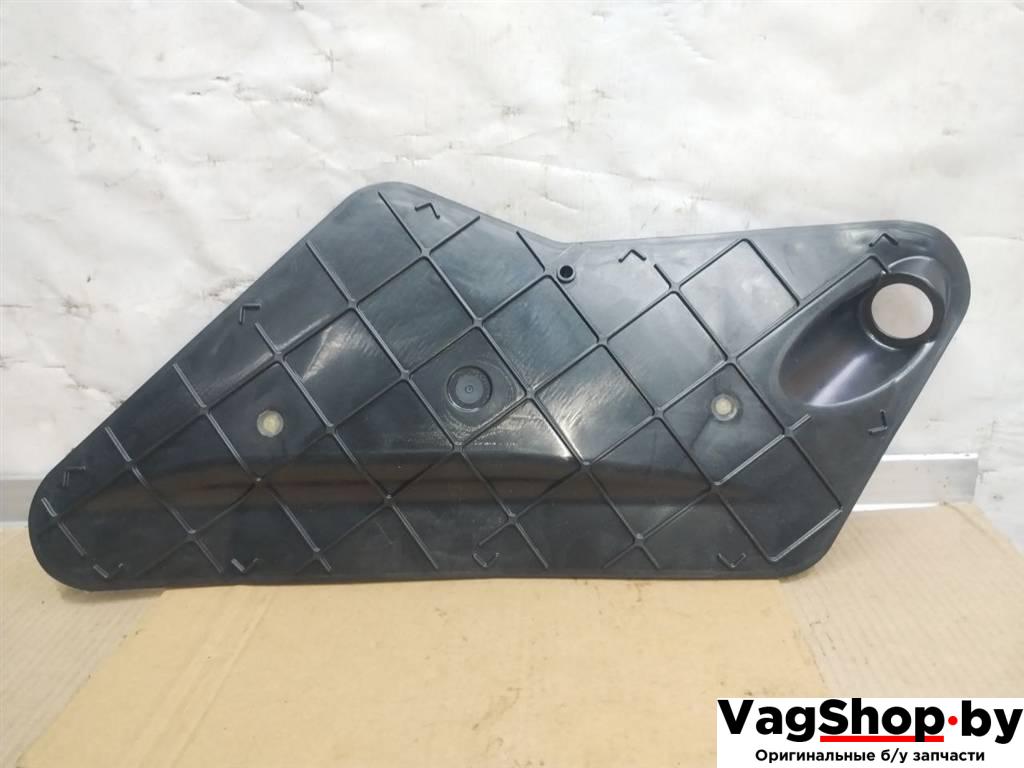 заглушка Audi Q7 4L 2007, 3.0 л., TDi, BUG, дизель, АКПП, черный, внедорожник 5 дв., полный привод, 4L0839915A - фото №1