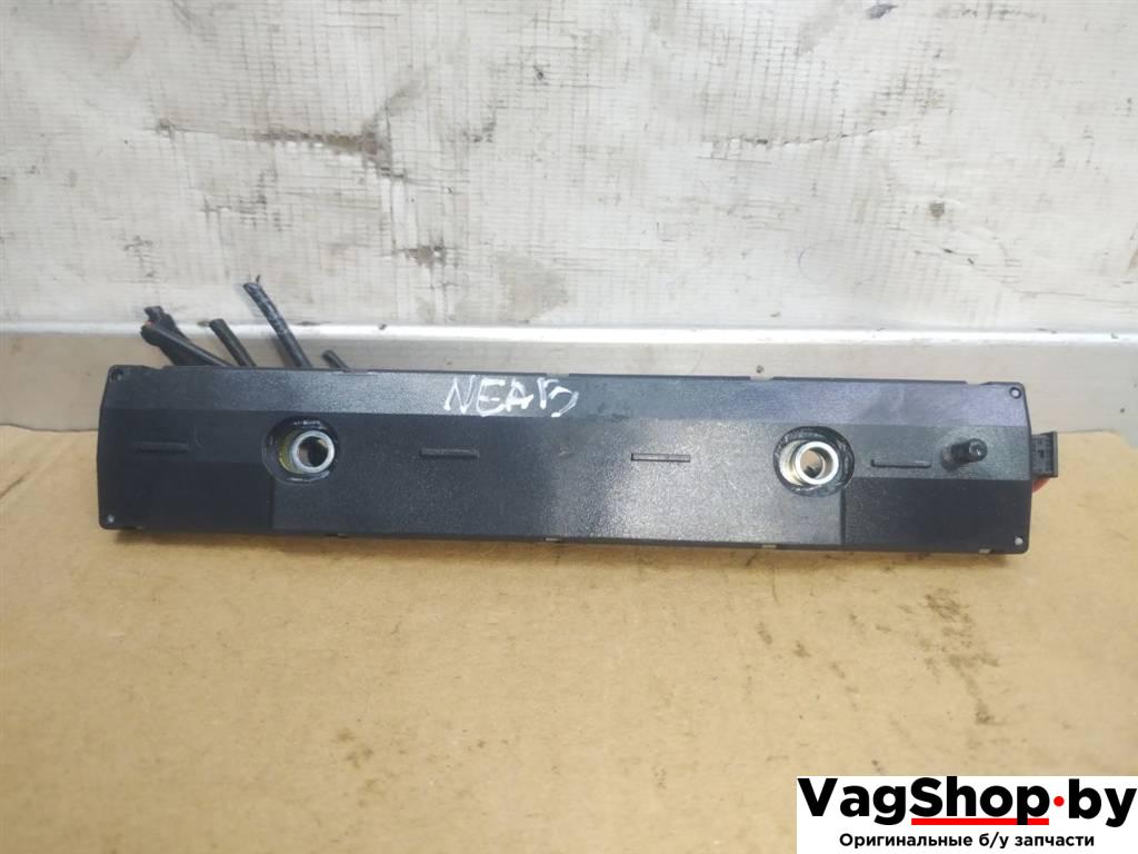 усилитель антенны Audi Q7 4L 2007, 3.0 л., TDi, BUG, дизель, АКПП, черный, внедорожник 5 дв., полный привод, 4L0035225F - фото №1