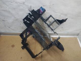 кронштейн (крепление) Volkswagen Touareg 1 поколение [рестайлинг] 2009, 3.0 л., TDi, BKS, дизель, АКПП, серый, внедорожник 5 дв., полный привод, 7L0937535A