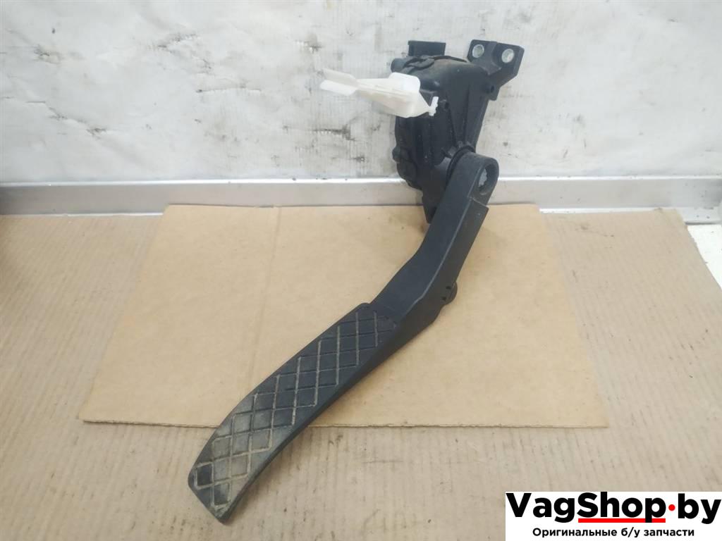 педаль Volkswagen Touareg 2 поколение 2012, 3.6 л., FSI, CGR, бензин, АКПП, серебро, внедорожник 5 дв., полный привод, 7L0723507D - фото №1