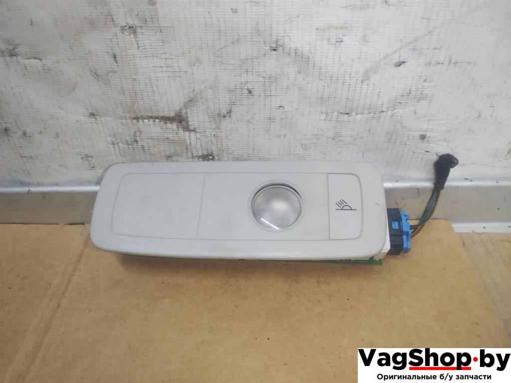 фонарь салона (плафон) Volkswagen Touareg 2 поколение 2012, 3.6 л., FSI, CGR, бензин, АКПП, серебро, внедорожник 5 дв., полный привод, 7P6947133 - фото №1