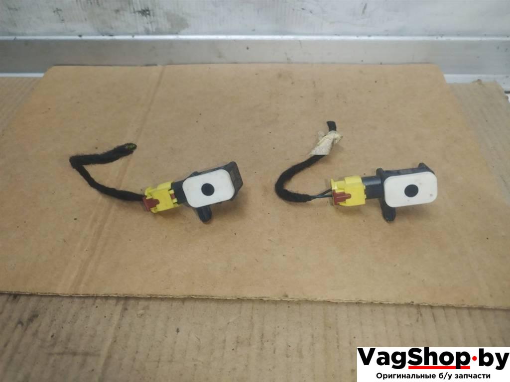 датчик удара Volkswagen Touareg 2 поколение 2012, 3.6 л., FSI, CGR, бензин, АКПП, серебро, внедорожник 5 дв., полный привод, 2H0959351 - фото №1