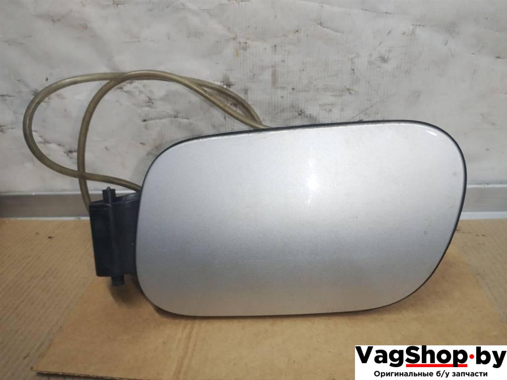 лючок топливного бака Volkswagen Touareg 2 поколение 2012, 3.6 л., FSI, CGR, бензин, АКПП, серебро, внедорожник 5 дв., полный привод, 7P6809857A - фото №1