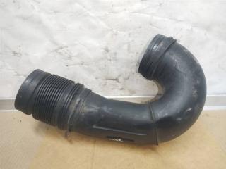 воздуховод Volkswagen Touareg 2 поколение 2012, 3.6 л., FSI, CGR, бензин, АКПП, серебро, внедорожник 5 дв., полный привод, 7P6129684B