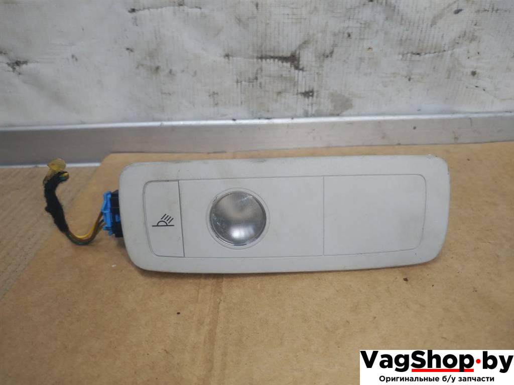 фонарь салона (плафон) Volkswagen Touareg 2 поколение 2012, 3.6 л., FSI, CGR, бензин, АКПП, серебро, внедорожник 5 дв., полный привод, 7P6947133 - фото №1