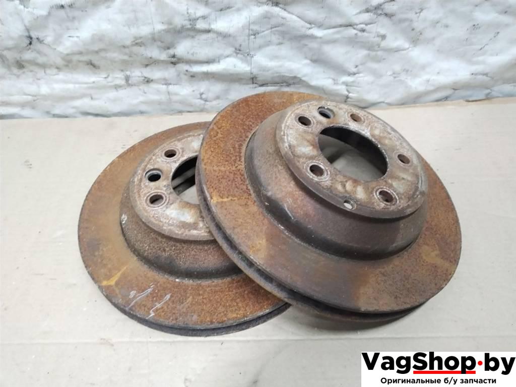 диск тормозной задний Volkswagen Touareg 2 поколение 2012, 3.6 л., FSI, CGR, бензин, АКПП, серебро, внедорожник 5 дв., полный привод - фото №1