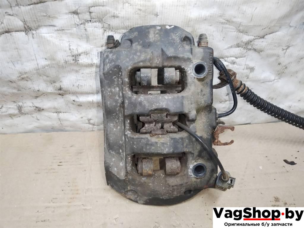 суппорт задний правый Volkswagen Touareg 2 поколение 2012, 3.6 л., FSI, CGR, бензин, АКПП, серебро, внедорожник 5 дв., полный привод - фото №1