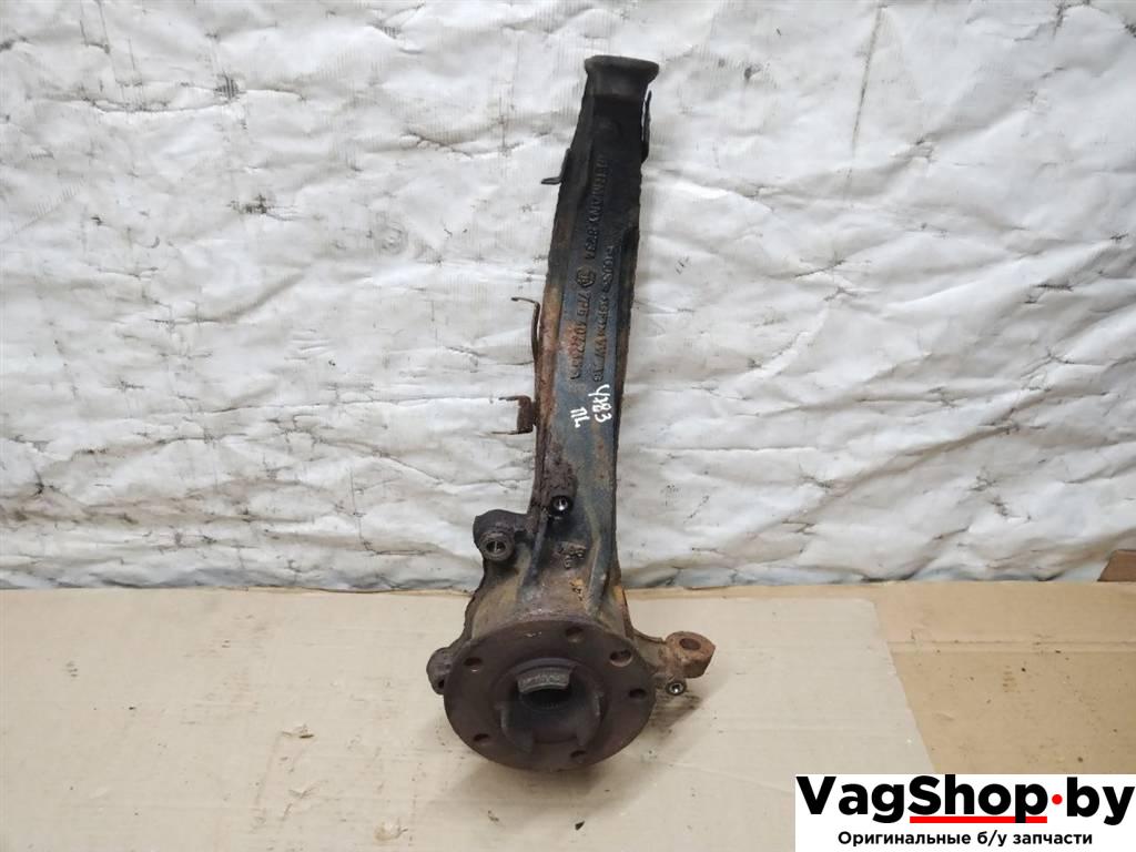 кулак поворотный левый Volkswagen Touareg 2 поколение 2012, 3.6 л., FSI, CGR, бензин, АКПП, серебро, внедорожник 5 дв., полный привод, 7P6407245A - фото №1