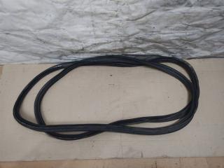 уплотнитель Volkswagen Touareg 2 поколение 2012, 3.6 л., FSI, CGR, бензин, АКПП, серебро, внедорожник 5 дв., полный привод, 7P6827705