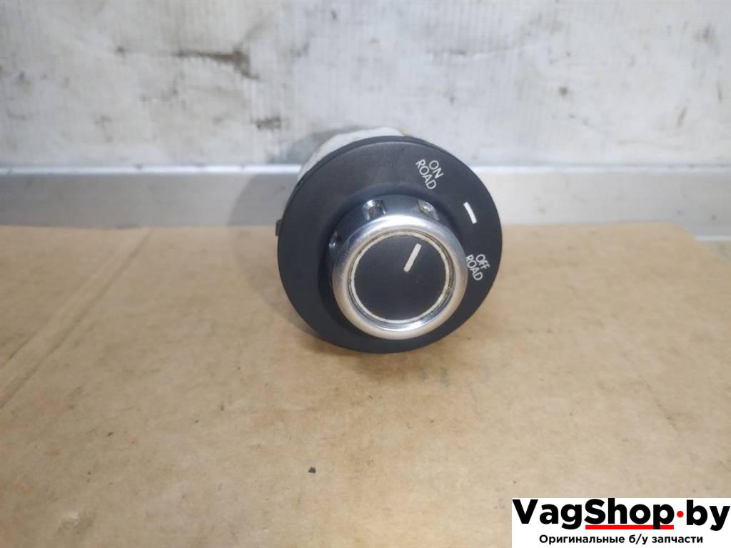 кнопка (выключатель) Volkswagen Touareg 2 поколение 2012, 3.6 л., FSI, CGR, бензин, АКПП, серебро, внедорожник 5 дв., полный привод, 7P6941435 - фото №1