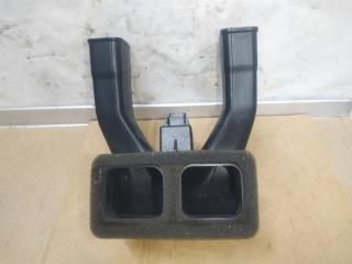 воздуховод Volkswagen Touareg 2 поколение 2012, 3.6 л., FSI, CGR, бензин, АКПП, серебро, внедорожник 5 дв., полный привод, 7P0819870