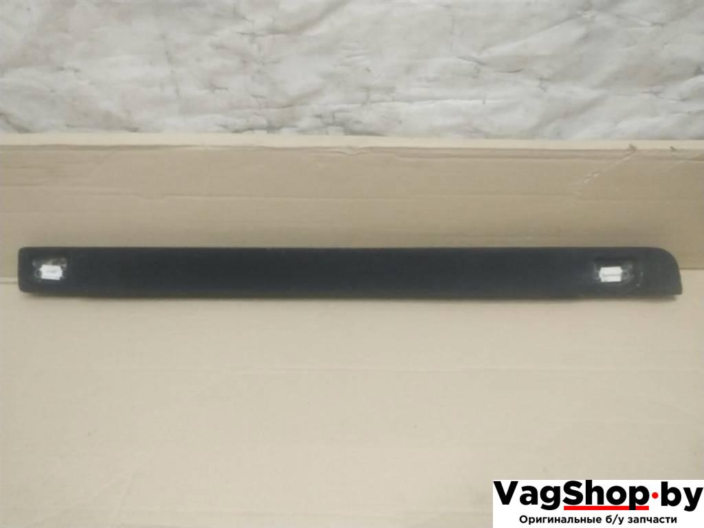 обшивка багажника Volkswagen Touareg 2 поколение 2012, 3.6 л., FSI, CGR, бензин, АКПП, серебро, внедорожник 5 дв., полный привод, 7P6863528A - фото №1