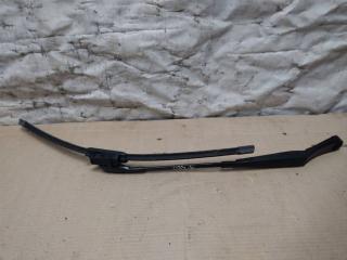 щеткодержатель (поводок стеклоочистителя, дворник) Volkswagen Touareg 2 поколение 2012, 3.6 л., FSI, CGR, бензин, АКПП, серебро, внедорожник 5 дв., полный привод, 7P0955409B