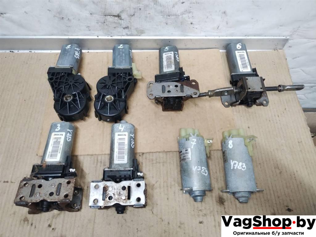 моторчик регулировки сиденья Volkswagen Touareg 2 поколение 2012, 3.6 л., FSI, CGR, бензин, АКПП, серебро, внедорожник 5 дв., полный привод - фото №1