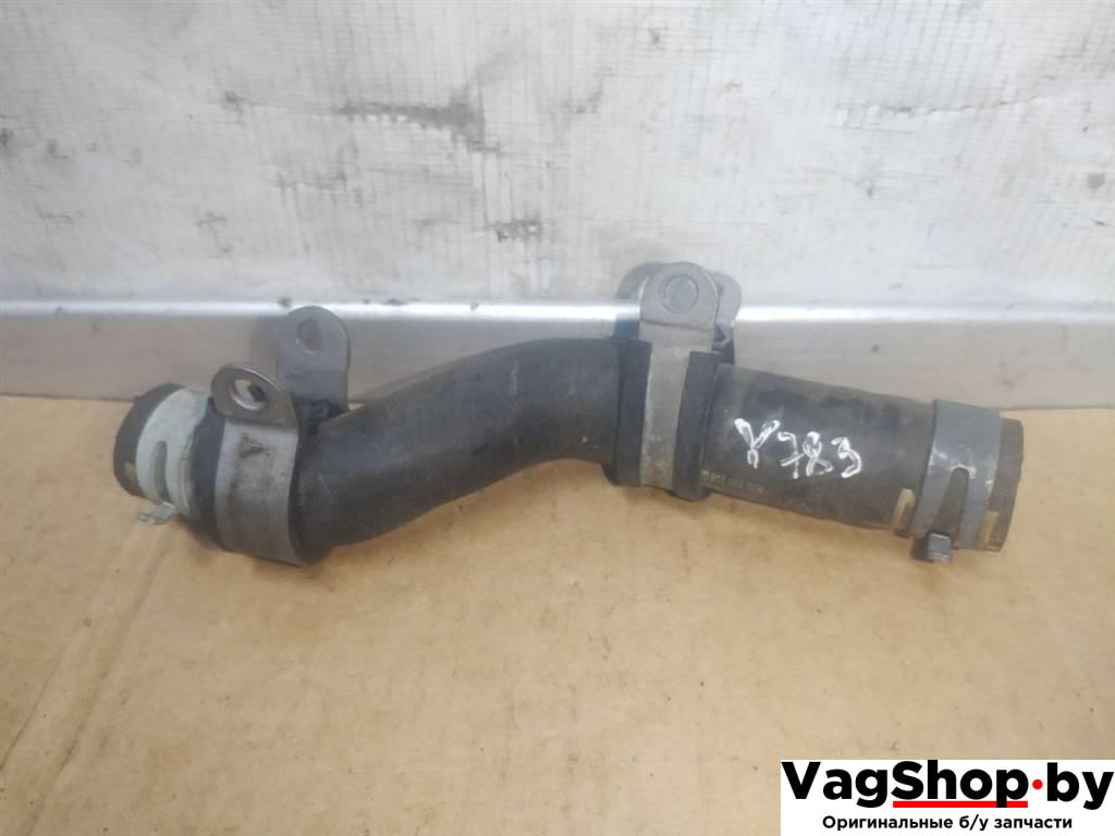 патрубок (трубопровод, шланг) Volkswagen Touareg 2 поколение 2012, 3.6 л., FSI, CGR, бензин, АКПП, серебро, внедорожник 5 дв., полный привод, 7P0815984 - фото №1