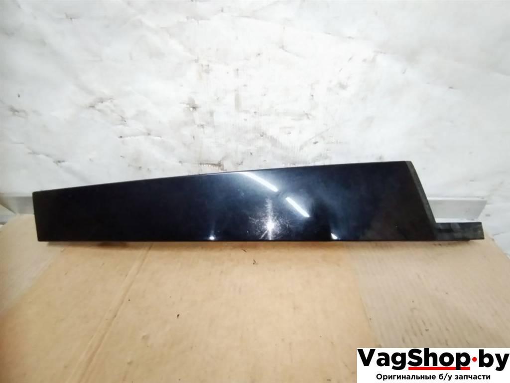 накладка двери (крышки) багажника Volkswagen Touareg 2 поколение 2012, 3.6 л., FSI, CGR, бензин, АКПП, серебро, внедорожник 5 дв., полный привод, 7P6837901C - фото №1