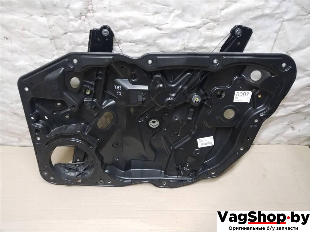 стеклоподъемник электрический передний правый Volkswagen Touareg 2 поколение 2012, 3.6 л., FSI, CGR, бензин, АКПП, серебро, внедорожник 5 дв., полный привод, 7P6837462B - фото №1