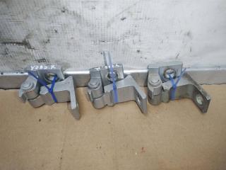 петля двери Volkswagen Touareg 2 поколение 2012, 3.6 л., FSI, CGR, бензин, АКПП, серебро, внедорожник 5 дв., полный привод, 8K0831402A