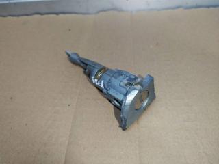 личинка дверного замка Volkswagen Touareg 2 поколение 2012, 3.6 л., FSI, CGR, бензин, АКПП, серебро, внедорожник 5 дв., полный привод, 7P6837167