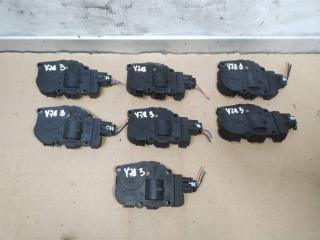 моторчик заслонки печки Volkswagen Touareg 2 поколение 2012, 3.6 л., FSI, CGR, бензин, АКПП, серебро, внедорожник 5 дв., полный привод, 52424892, EFB340