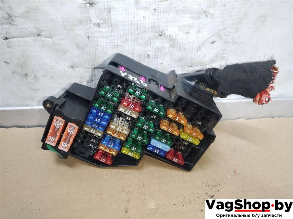блок предохранителей Volkswagen Touareg 2 поколение 2012, 3.6 л., FSI, CGR, бензин, АКПП, серебро, внедорожник 5 дв., полный привод, 7P0941828A, 7P0941824A - фото №1