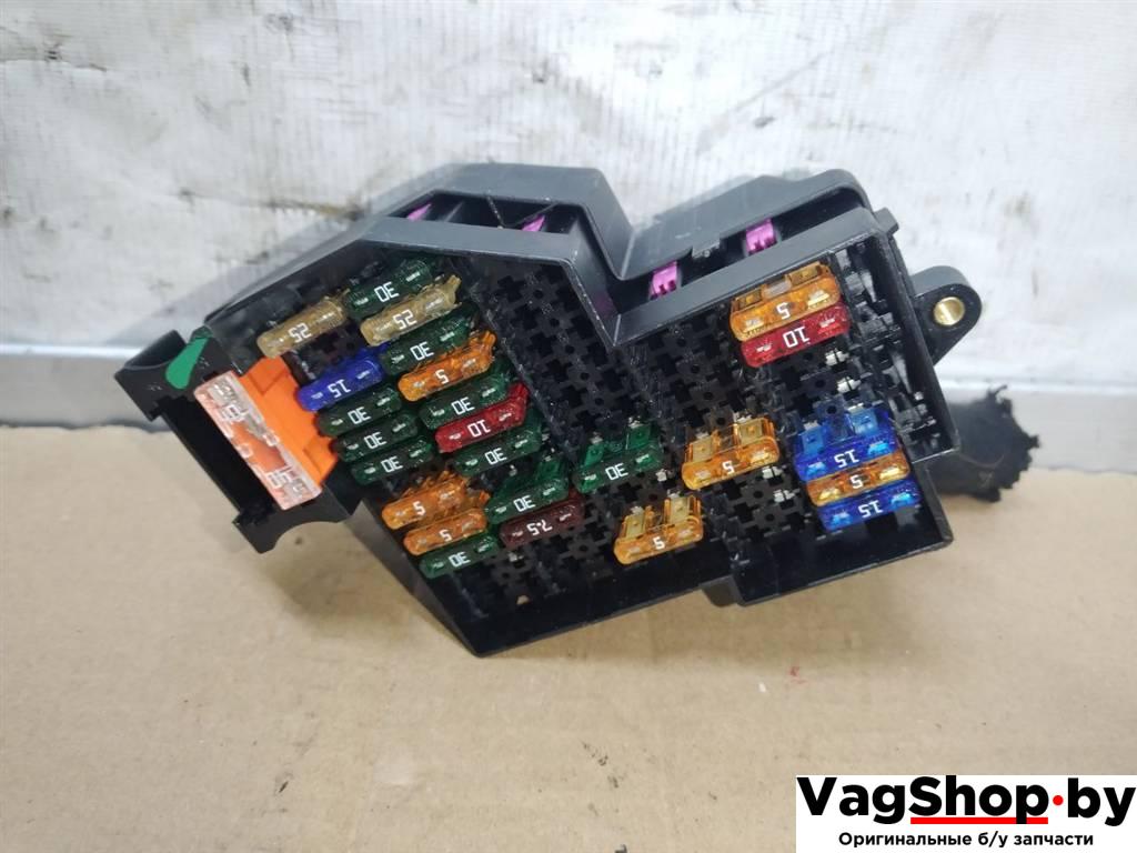 блок предохранителей Volkswagen Touareg 2 поколение 2012, 3.6 л., FSI, CGR, бензин, АКПП, серебро, внедорожник 5 дв., полный привод, 7P0941828C, 7P0941824C - фото №1