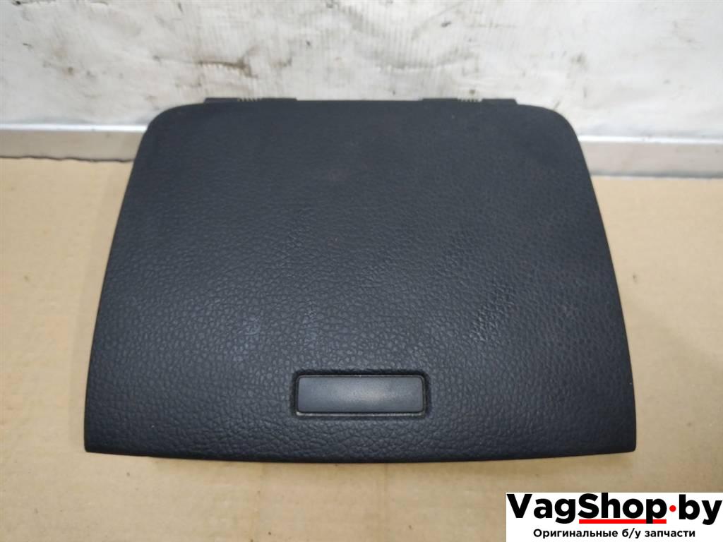 бардачок Volkswagen Touareg 2 поколение 2012, 3.6 л., FSI, CGR, бензин, АКПП, серебро, внедорожник 5 дв., полный привод, 7P6857922 - фото №1