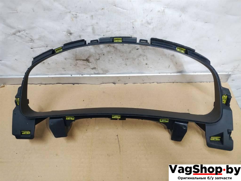 накладка на торпедо (консоль) Volkswagen Touareg 2 поколение 2012, 3.6 л., FSI, CGR, бензин, АКПП, серебро, внедорожник 5 дв., полный привод, 7P1857053 - фото №1