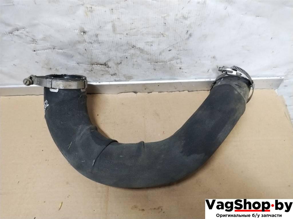 патрубок интеркулера Audi Q5 8R 2011, 3.0 л., TDi, CCW, дизель, АКПП, серый, внедорожник 5 дв., полный привод, 8R0145738AB - фото №1