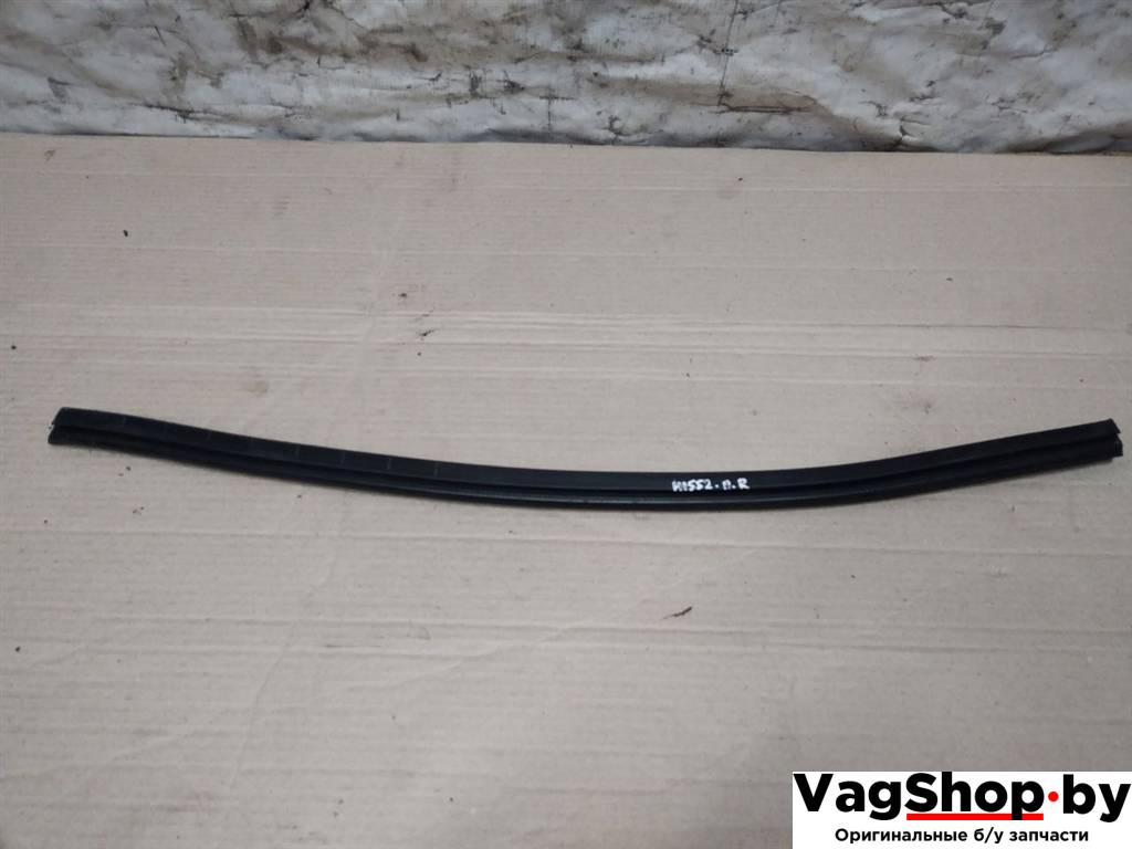 уплотнитель двери Audi Q5 8R 2011, 3.0 л., TDi, CCW, дизель, АКПП, серый, внедорожник 5 дв., полный привод, 8R0837480B - фото №1