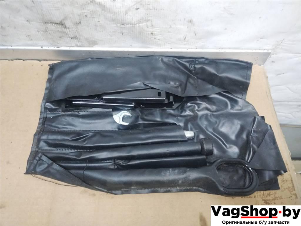 Набор инструментов штатный Audi Q5 8R 2011, 3.0 л., TDi, CCW, дизель, АКПП, серый, внедорожник 5 дв., полный привод, 8K0805615, 7L0860321A - фото №1