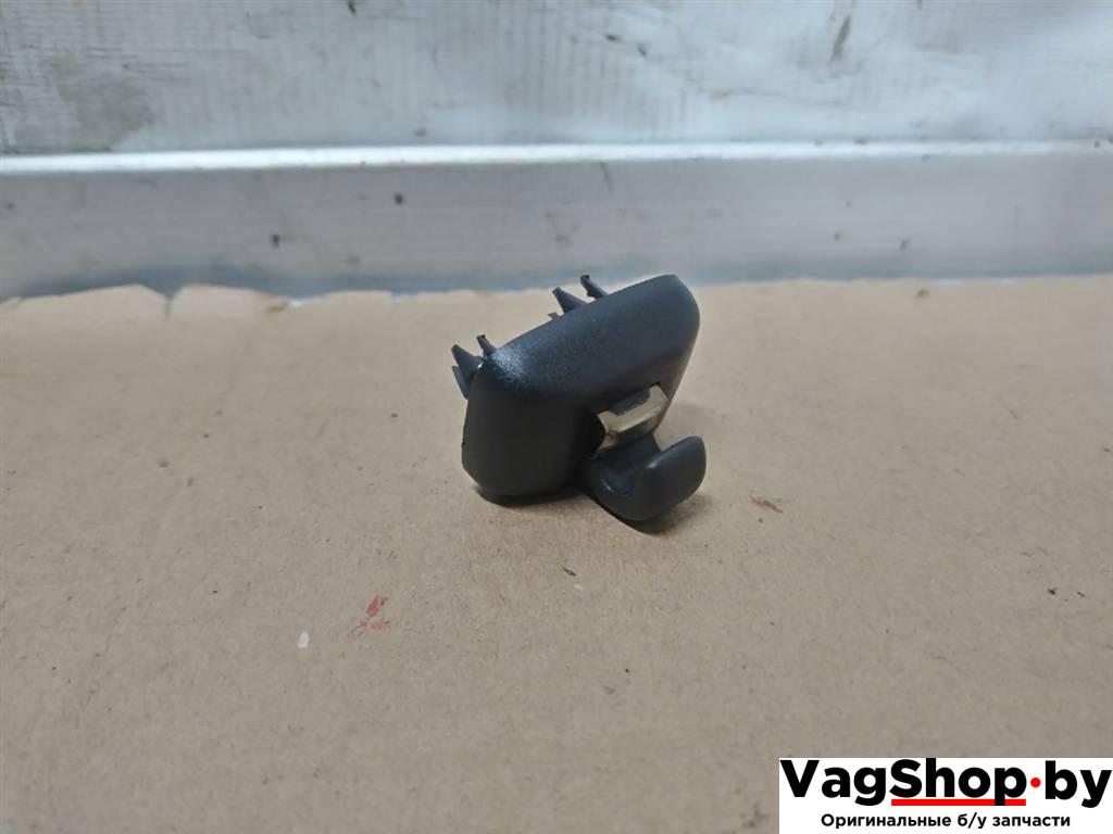 Крепление (крючок) солнцезащитного козырька Audi Q5 8R 2011, 3.0 л., TDi, CCW, дизель, АКПП, серый, внедорожник 5 дв., полный привод, 8U0857582, 8E0857563A - фото №1