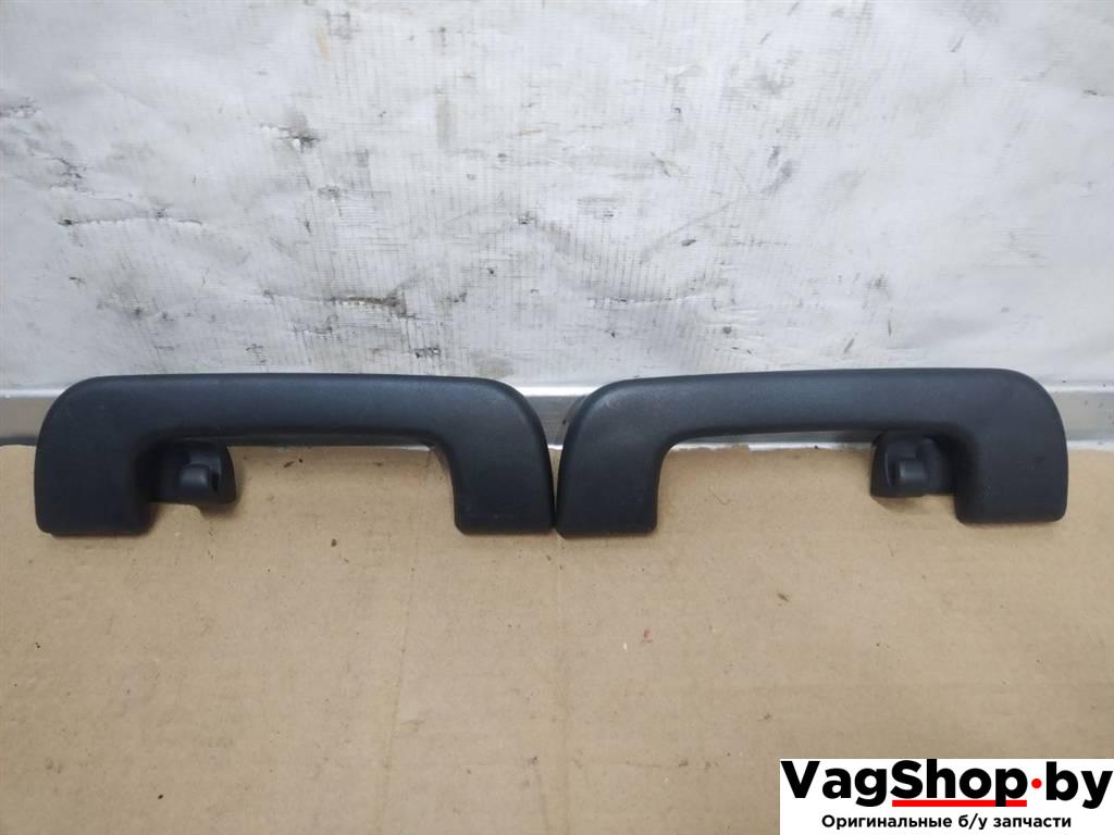 ручка внутренняя потолочная Audi Q5 8R 2011, 3.0 л., TDi, CCW, дизель, АКПП, серый, внедорожник 5 дв., полный привод, 8R0857607H, 8R0857607J, 8R0857608D - фото №1