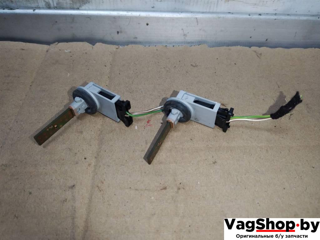 датчик температуры Audi Q5 8R 2011, 3.0 л., TDi, CCW, дизель, АКПП, серый, внедорожник 5 дв., полный привод, 3D0907543A - фото №1