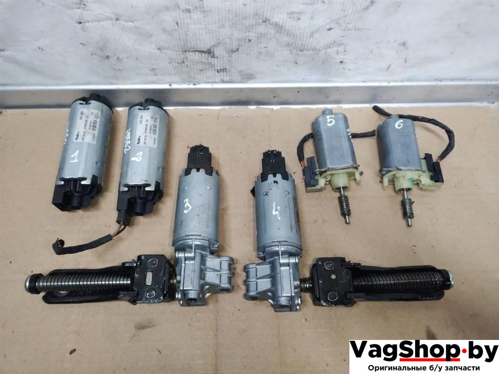 моторчик регулировки сиденья Audi Q5 8R 2011, 3.0 л., TDi, CCW, дизель, АКПП, серый, внедорожник 5 дв., полный привод - фото №1